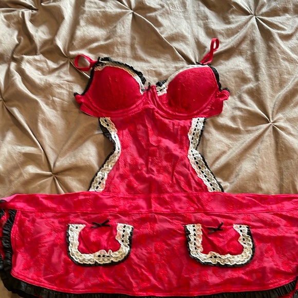 Lingerie - Apron - Picture 1 of 3